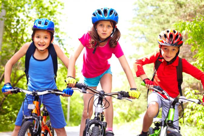 portraitofthreecyclists.jpg portraitofthreecyclists.jpg